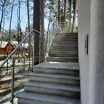Komfortowy Dwupoziomowy W Cichej Okolicy