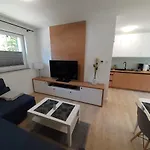 Komfortowy Dwupoziomowy W Cichej Okolicy * Pobierowo