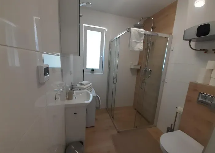 Komfortowy Dwupoziomowy W Cichej Okolicy