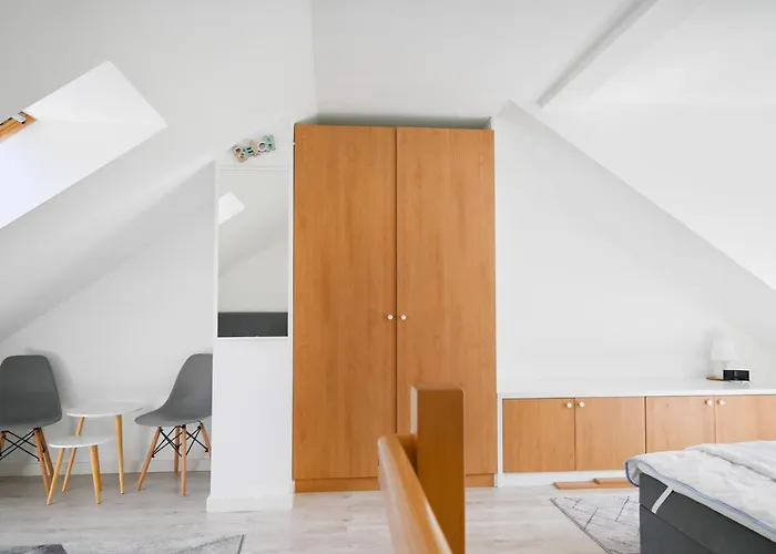 Komfortowy Dwupoziomowy W Cichej Okolicy Apartment