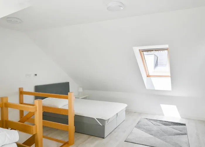 Komfortowy Dwupoziomowy W Cichej Okolicy *